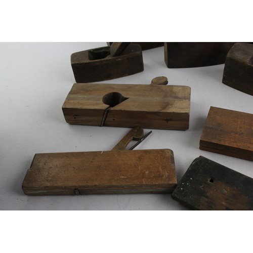 586 - 15 x Vintage WOOD PLANES Inc. Small, Medium, Large Etc.