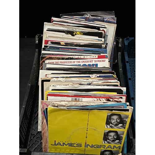 370 - JOB LOT OF SINGLE RECORDS