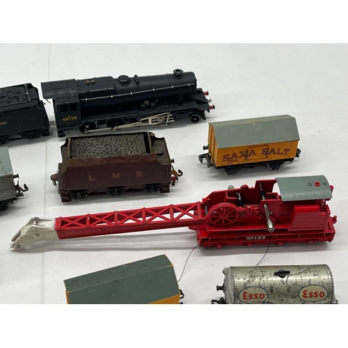 577 - 12 x Vintage HORNBY DUBLO Loco & Rolling Stock OO Gauge Inc 48158 Loco