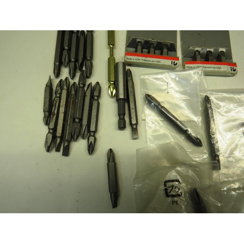 109 - 50 x ASSORTED POZI PH BITS AND MAGNETIC HOLDER