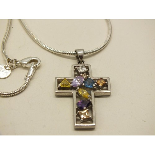 252 - 925 SILVER MULTI COLOUR GLASS CROSS PENDANT ON 17