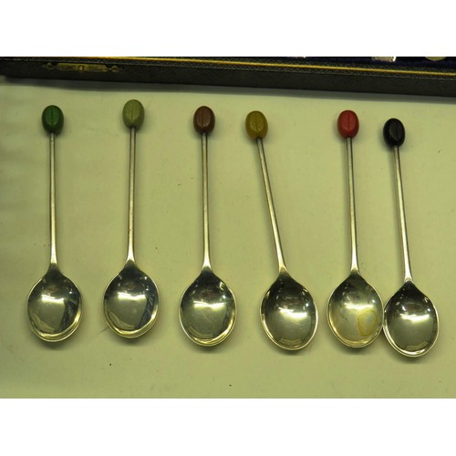 162 - VINTAGE CUTLERY INCLUDES SET OF SIX COFFEE BEAN SPOONS, BOXED SPOONS AND SILVER