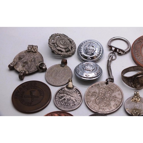 285 - COLLECTION OF BADGES AND COINS ETC INCLUDING CIVIL SERVICE MOTORING, CAR BADGE, MASONIC, GOLF