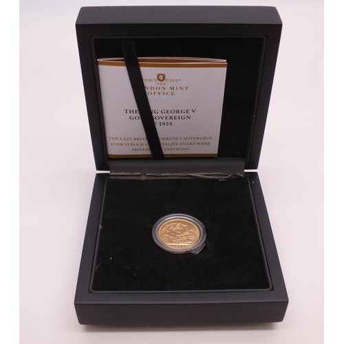 300G - THE LONDON MINT OFFICE THE KING GEORGE V GOLD SOVEREIGN OF 1925