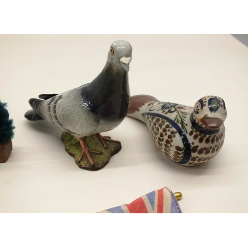 214 - COLLECTABLE LOT INCLUDES BESWICK PIGEON, CERAMIC ORNAMENTAL GYPSY CARAVAN