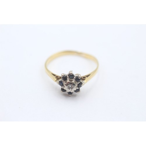 500 - 9ct gold vintage diamond & sapphire cluster ring (1.9g) SIZE M