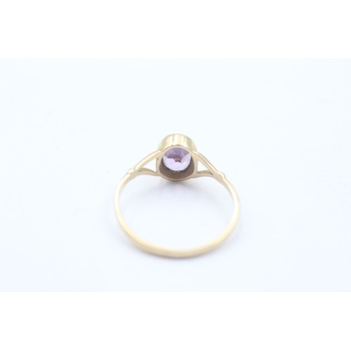 508 - 9ct gold amethyst split shoulders dress ring (1.4g) SIZE O