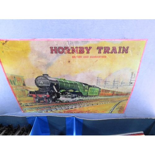 119 - VINTAGE HORNBY TRAIN SET BOXED AND COMPLETE