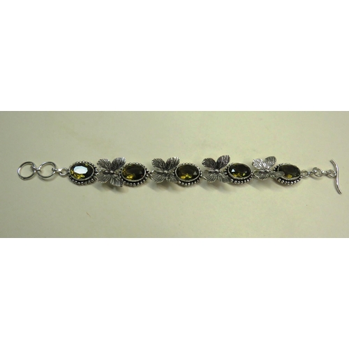 138 - SILVER SMOKY QUARTZ GEMSTONE BRACELET