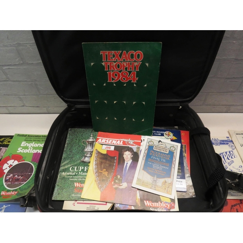 162 - SAMSONITE SUITCASE/FOOTBALL PROGRAMMES AND TICKETS