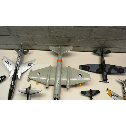 112 - CORGI MILITARY PLANES & STANDS