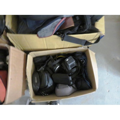 180 - 4x BOXES OF CAMERA BAGS AND ACCESORIES