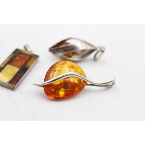 667 - 4 x .925 sterling silver amber set jewellery (27g)