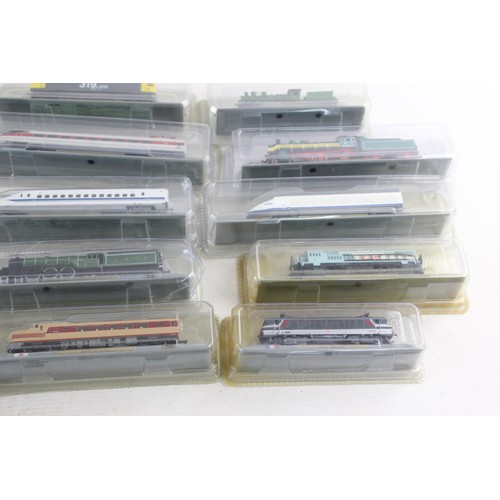 680 - 12 x Boxed Model Display Trains Inc White Rose, Flying Scotsman Etc