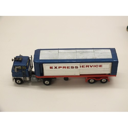 59 - BOXED CORGI FORD TILT CAB 'H' SERIES WITH DETACHABLE  TRAILER