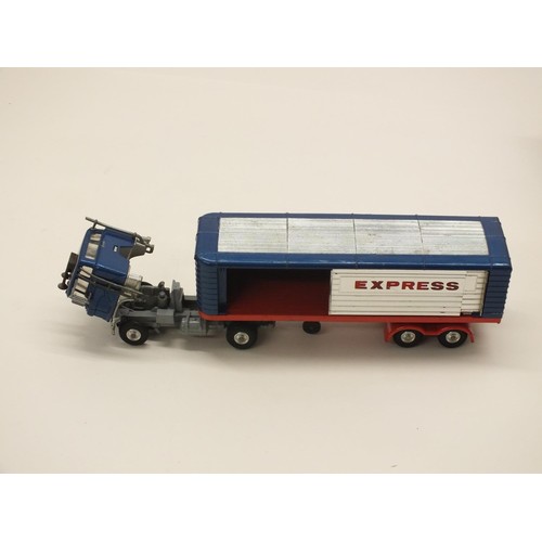 59 - BOXED CORGI FORD TILT CAB 'H' SERIES WITH DETACHABLE  TRAILER