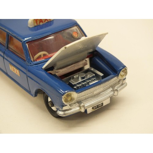 62 - BOXED DINKY AUSTIN 1800 TAXI