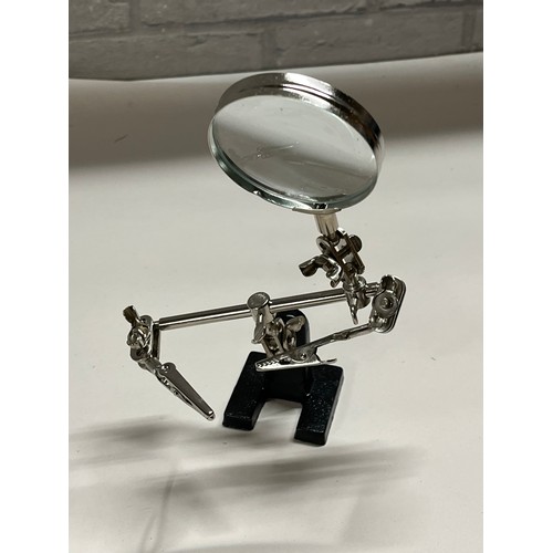 194 - JEWELLERS MAGNIFYING GLASS