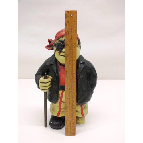 34 - PIRATE FIGURE