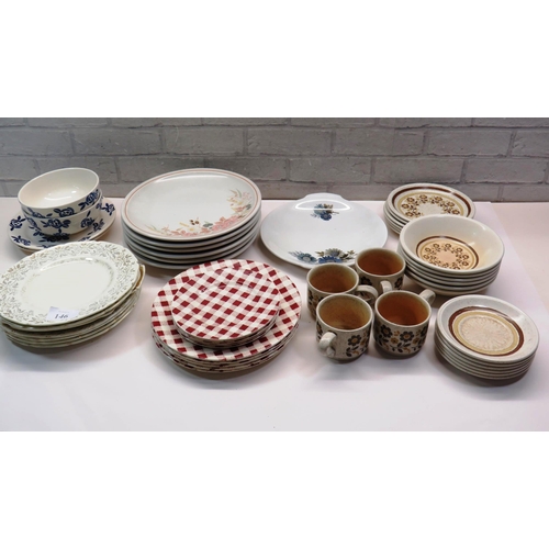 146 - SHELF LOTS OF CROCKERY INCLUDES ROYAL TUDOR, TEA CLIPPER, HEDGE ROSE, ROYAL DOULTON WARRANTED 22KT G... 