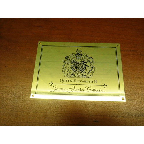 30 - QUEEN ELIZABETH II GOLDEN JUBILEE COIN COLLECTION BOX WITH VELVET BAG