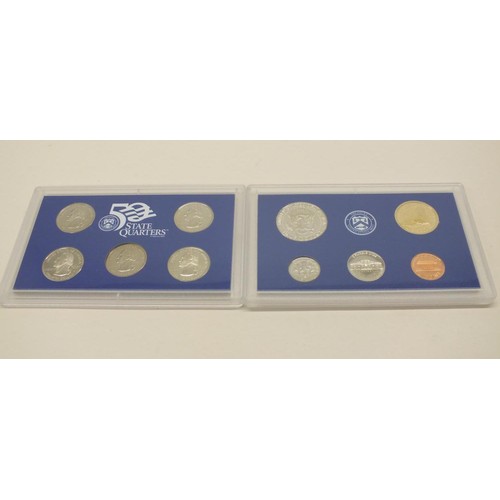 120 - UNITED STATES MINT PROOF COIN SET 2000