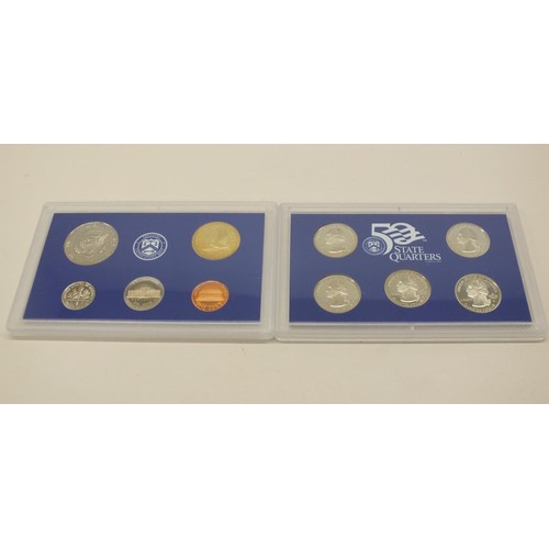 124 - UNITED STATES MINT PROOF COIN SET 2006