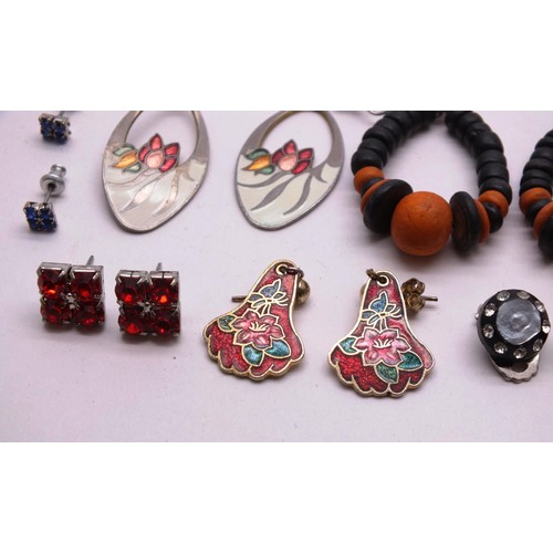 222 - 12 PAIRS OF EARRINGS INCLUDES TWO PAIRS OF CLOISONNE ENAMEL