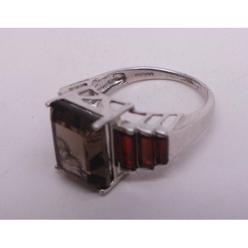 97 - 925 SMOKY QUARTZ PASTE RING SIZE O, WITH RED LEATHERETTE BOX