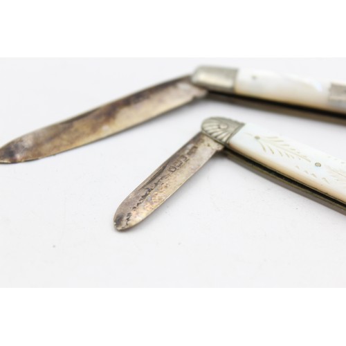 567 - 2 x Antique Hallmarked .925 STERLING SILVER Knives with Mother of Pearl Handles (33g)