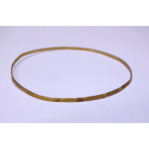 228 - 9ct GOLD HALLMARKED BANGLE 1.8g