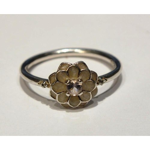 279 - Pandora Blooming Dahlia Cream Blush Ring S925 Ale size 52/UK Size L