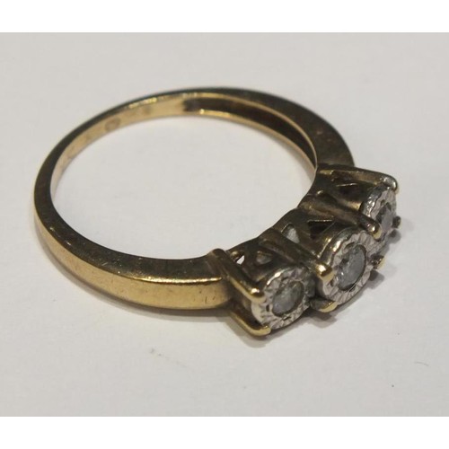 218 - 9CT GOLD RING DIAMONDS TRILOGY SIZE N- 2.7G