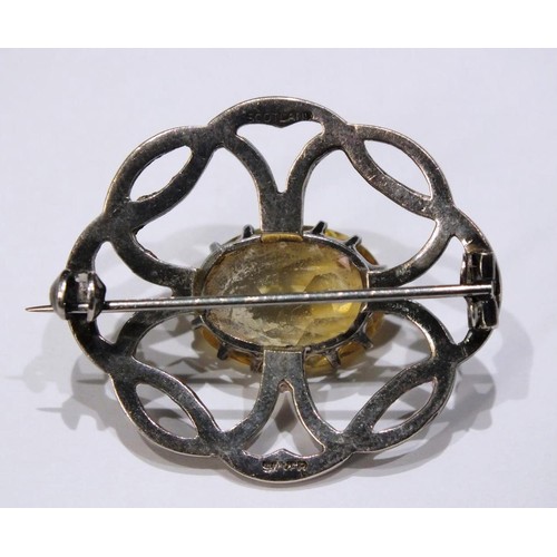 248 - VINTAGE SCOTTISH SILVER CITRINE BROOCH