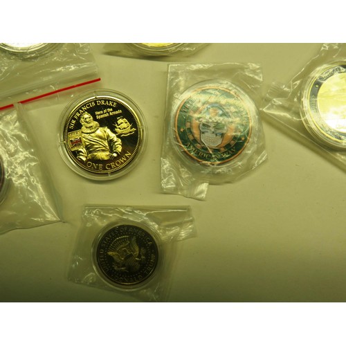 93A - 11x COLLECTABLE COINS TO INCLUDE PHOTOGRAPHIC COINS