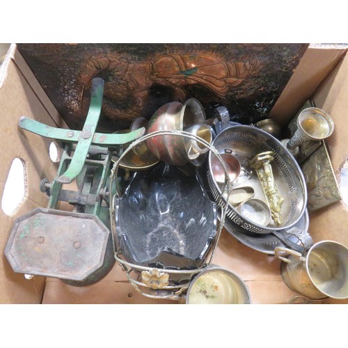 113 - BOX OF ASSORTED METALWARE INCLUDES LARGE BRASS VASE ETC