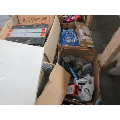 118 - 12 BOXES OF MISCELLANEOUS