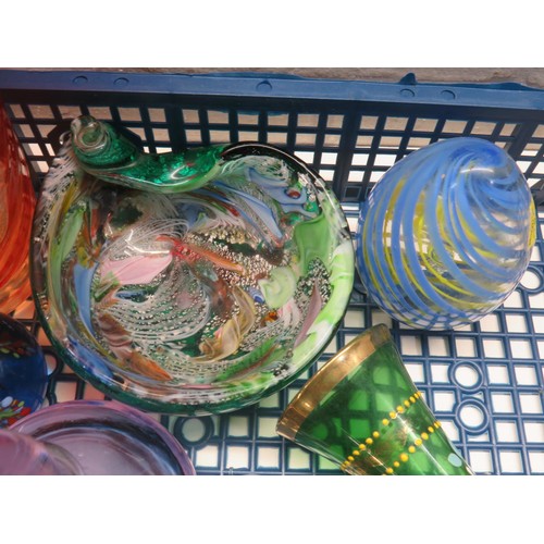 142 - JOBLOT OF GLASSWARE INCLUDES PAPERWEIGHTS