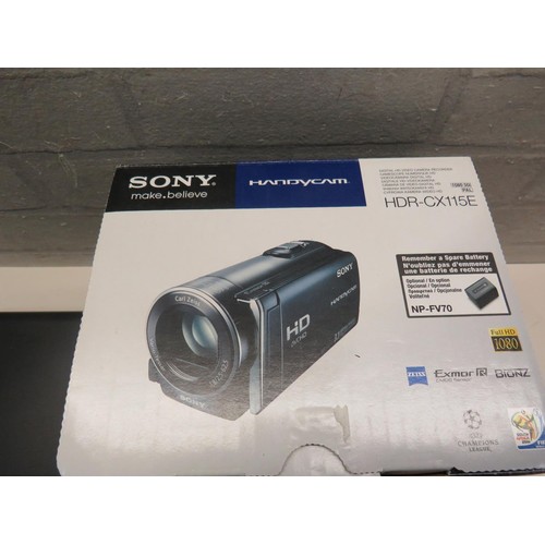 146 - SONY HEADCAM BOXED AS NEW & TOSHIBA LAPTOP