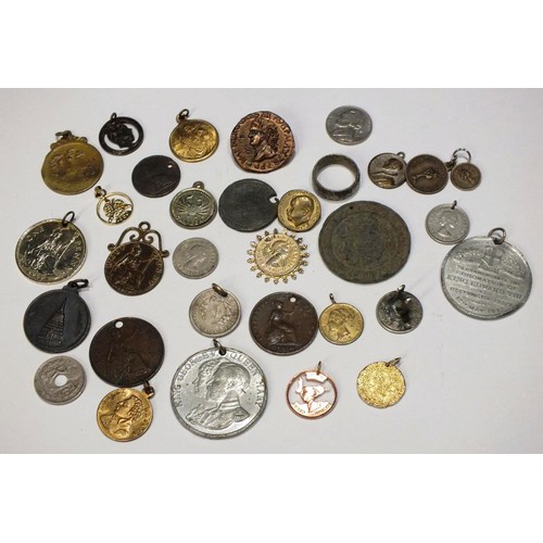 203 - COLLECTION OF VINTAGE AND ANTIQUE COIN JEWELLERY, HOLED COINS, MEDALLIONS INCLUDES 1962 TWO SHILLING... 