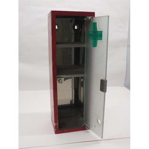 5 - VINTAGE WALL MOUNTING ENAMEL FIRST AID BOX