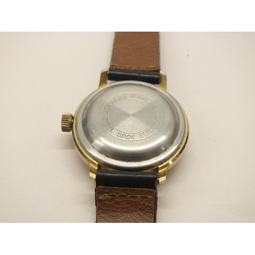 8 - EAST GERMAN MECHANICAL WATCH