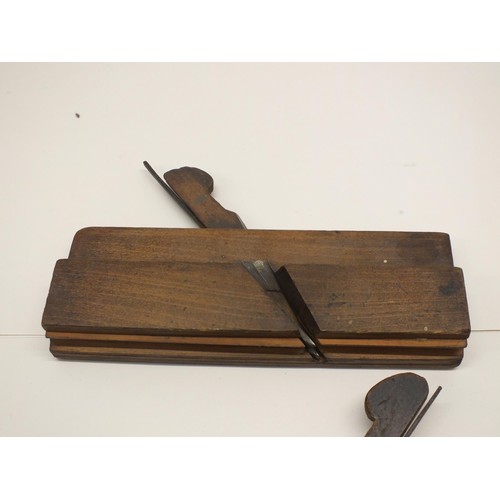 21 - ANTIQUE MOULDING PLANES