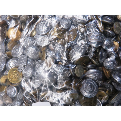 48 - APPROXIMATELY 2KG BAG OF POLICE MILITARY BUTTONS