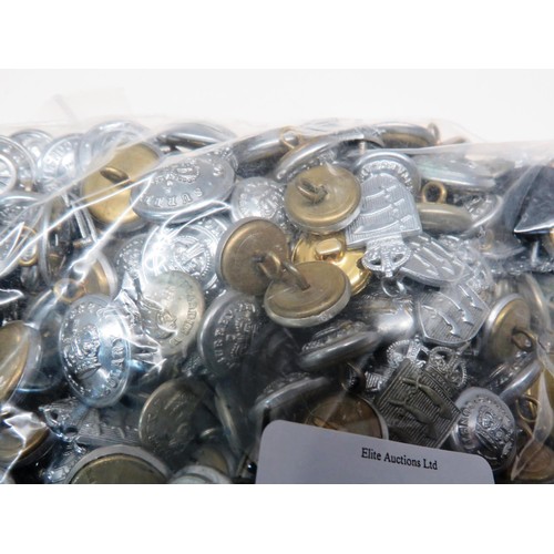 51 - APPROXIMATELY 2KG BAG OF POLICE MILITARY BUTTONS