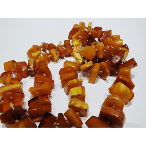 277 - GENUINE VINTAGE BUTTERSCOTCH AMBER LARGE NUGGET BEAD GRADUATED 32