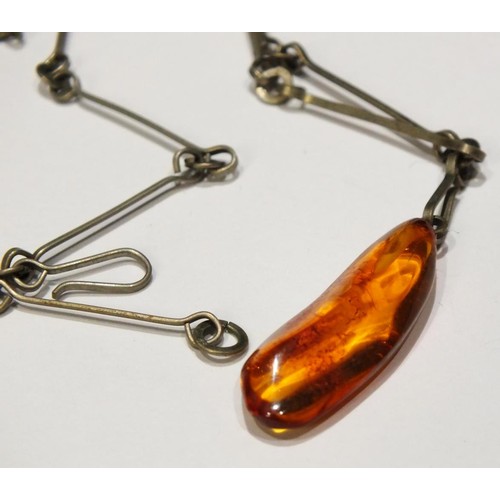 279 - VINTAGE SILVER AND AMBER BANGLE, SILVER AMBER NECKLACE AND SILVER AMBER STUD EARRINGS