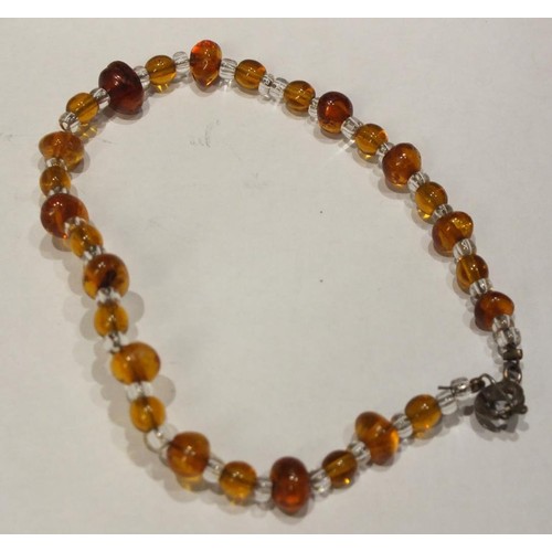 280 - SELECTION OF VINTAGE JEWELLERY INCLUDES AMBER BRACELET AND MILLEFIORI BEAD NECKLACE ETC