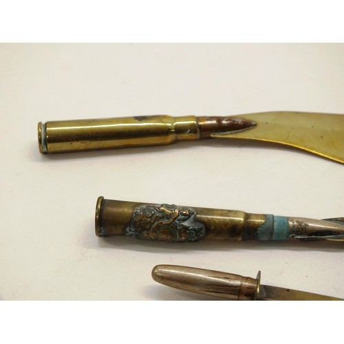 262 - VINTAGE BRASS BULLET SHELLS AND TRENCH ART KNIVES