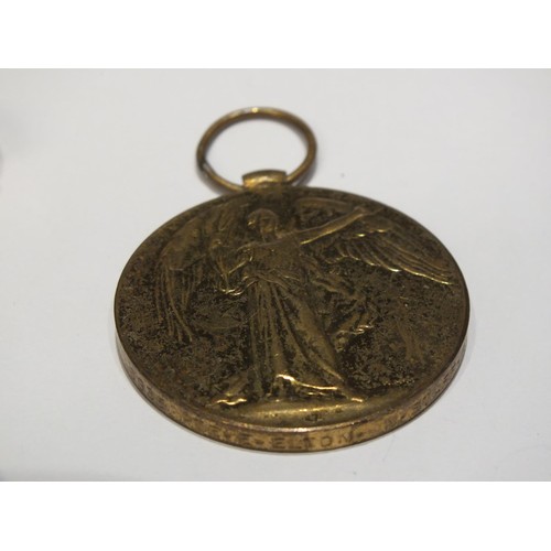 290 - COLLECTABLE MEDALS, BADGES ETC INCLUDES WWI VICTORY MEDAL TO PTE E.ELTON N.STAFFORDSHIRE, MILITARY B... 